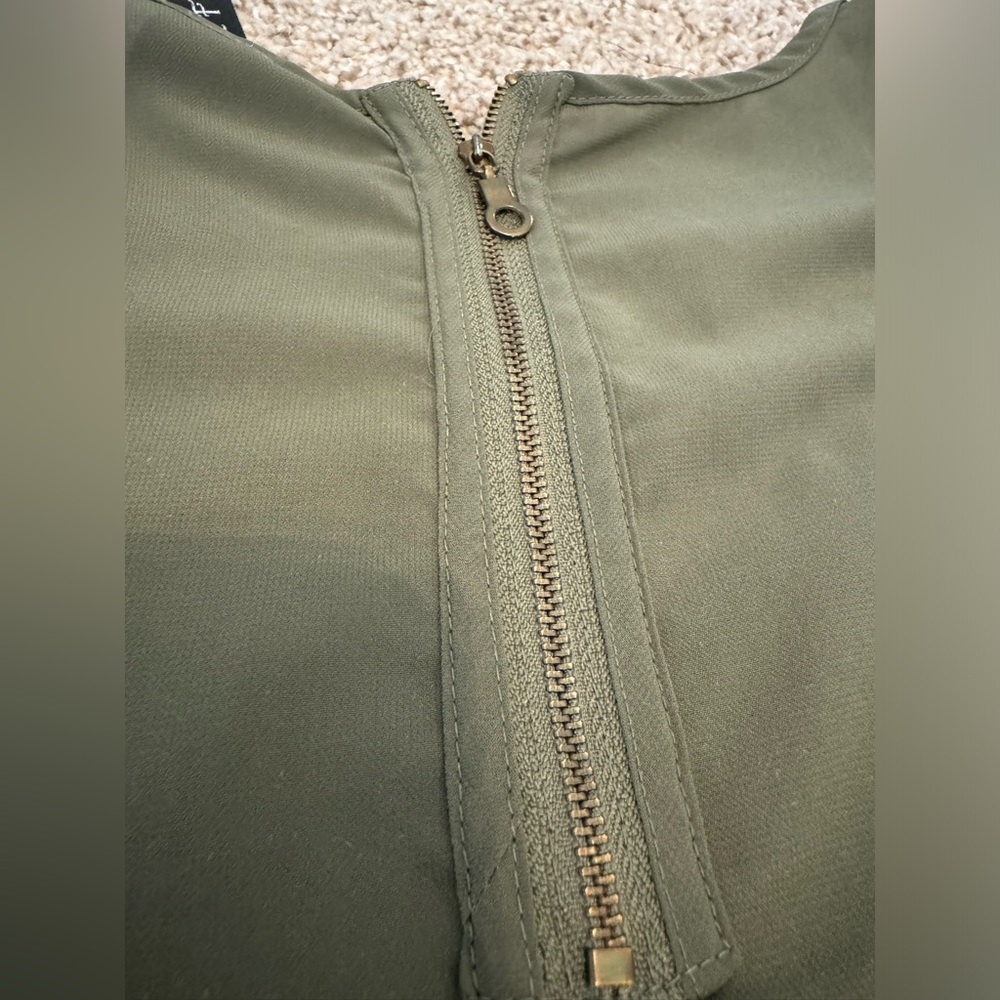 Medium Work Top Bundle - Picture 11 of 15